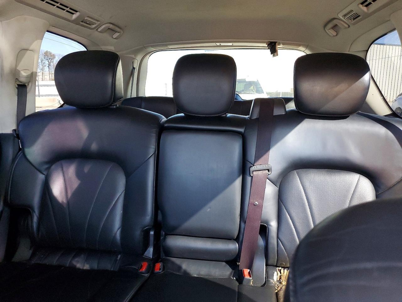 2016 INFINITI QX80
