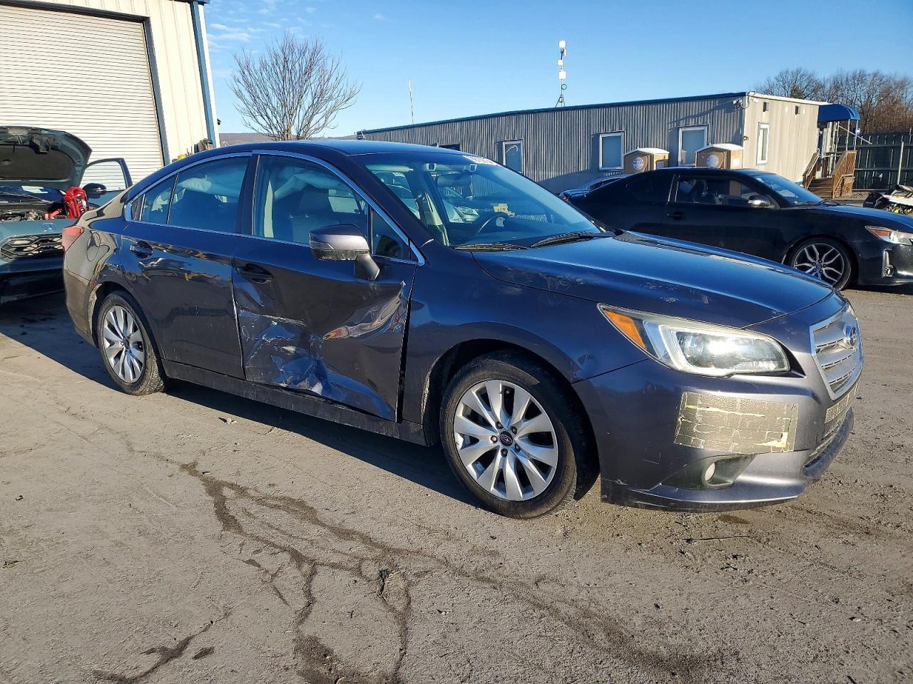 2015 SUBARU Legacy