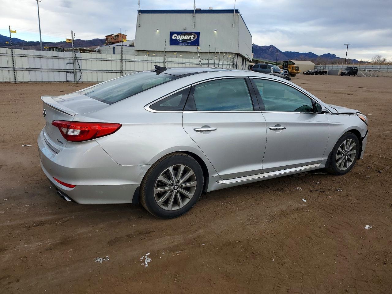 2016 HYUNDAI SONATA