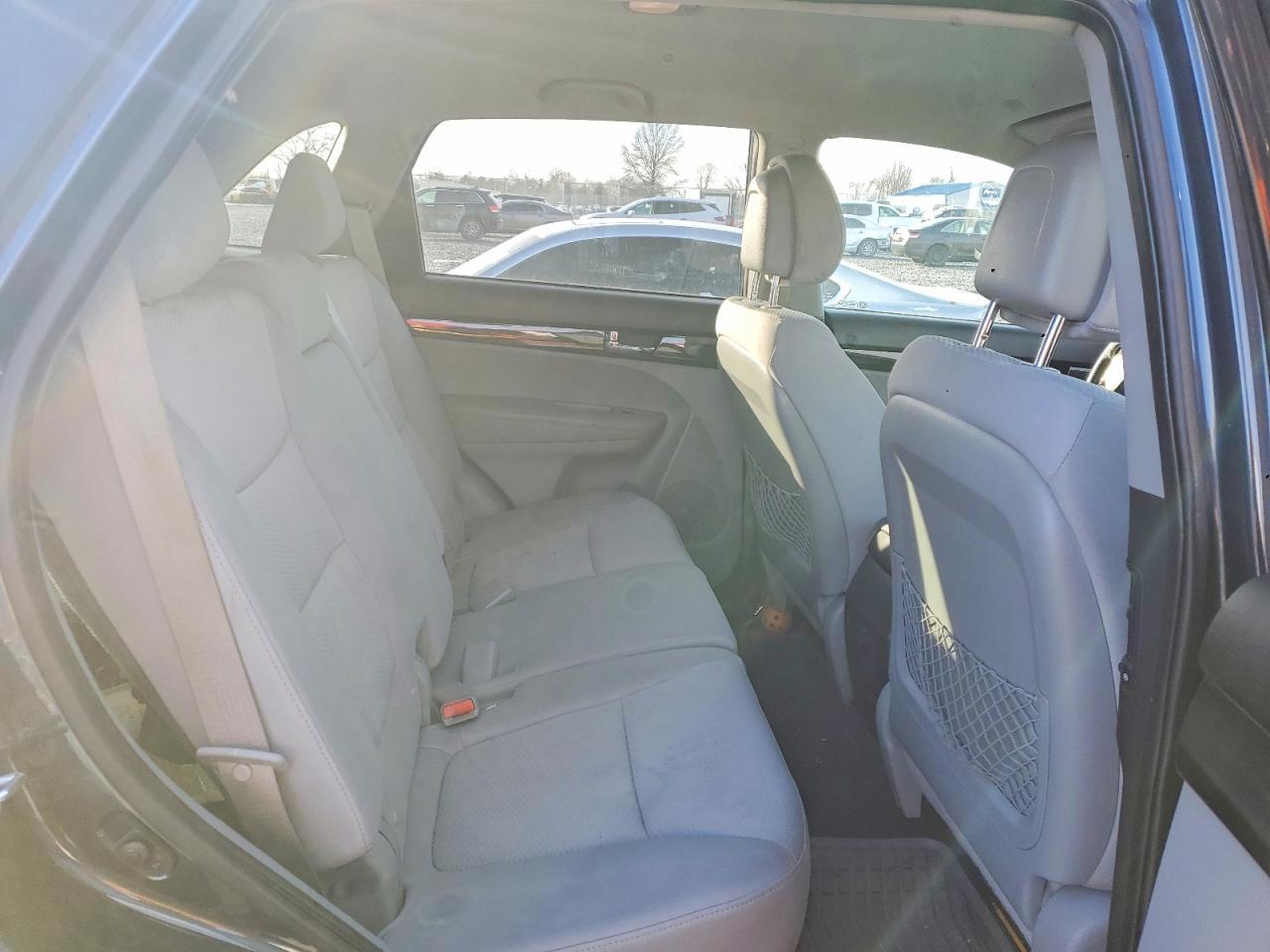 2011 KIA SORENTO
