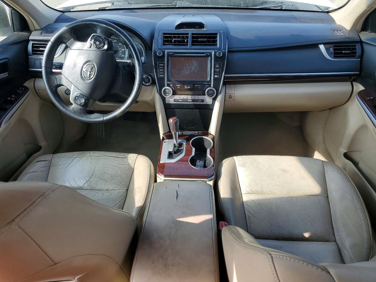 2014 TOYOTA CAMRY