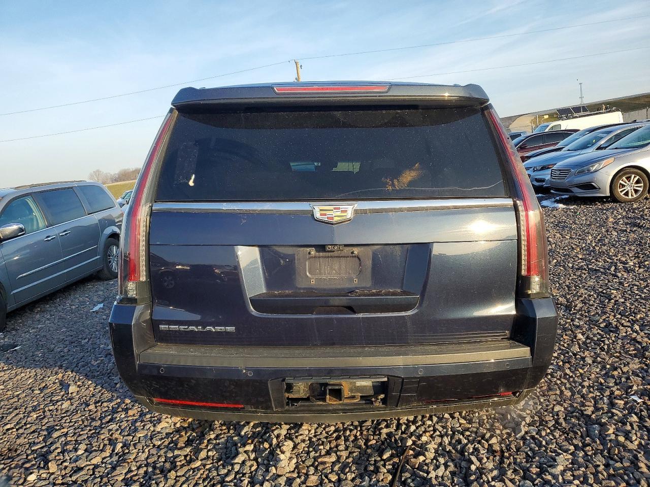 2017 CADILLAC Escalade ESV