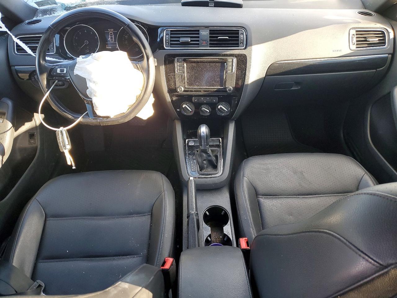 2018 VOLKSWAGEN JETTA