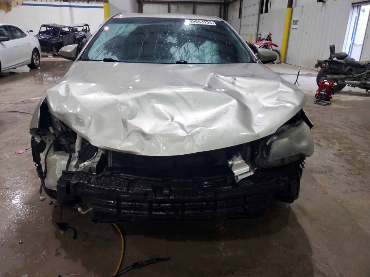 2016 TOYOTA CAMRY