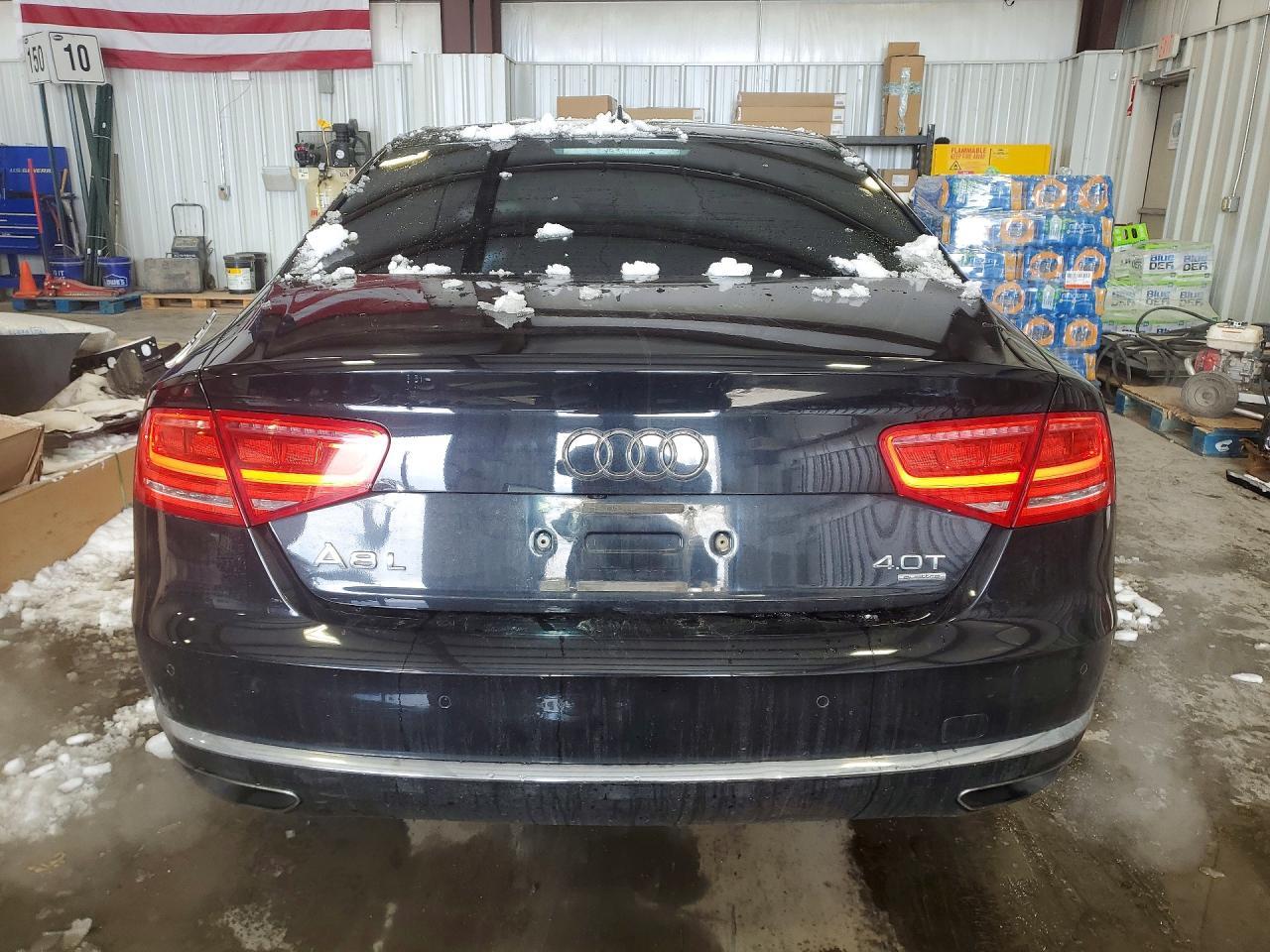 2013 AUDI A8