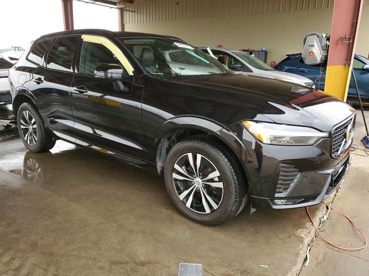 2024 VOLVO XC60