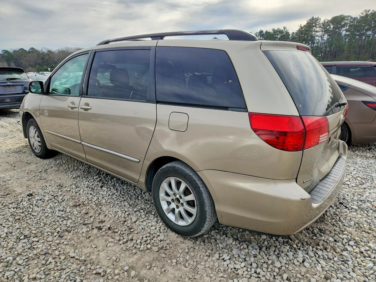 2004 TOYOTA SIENNA
