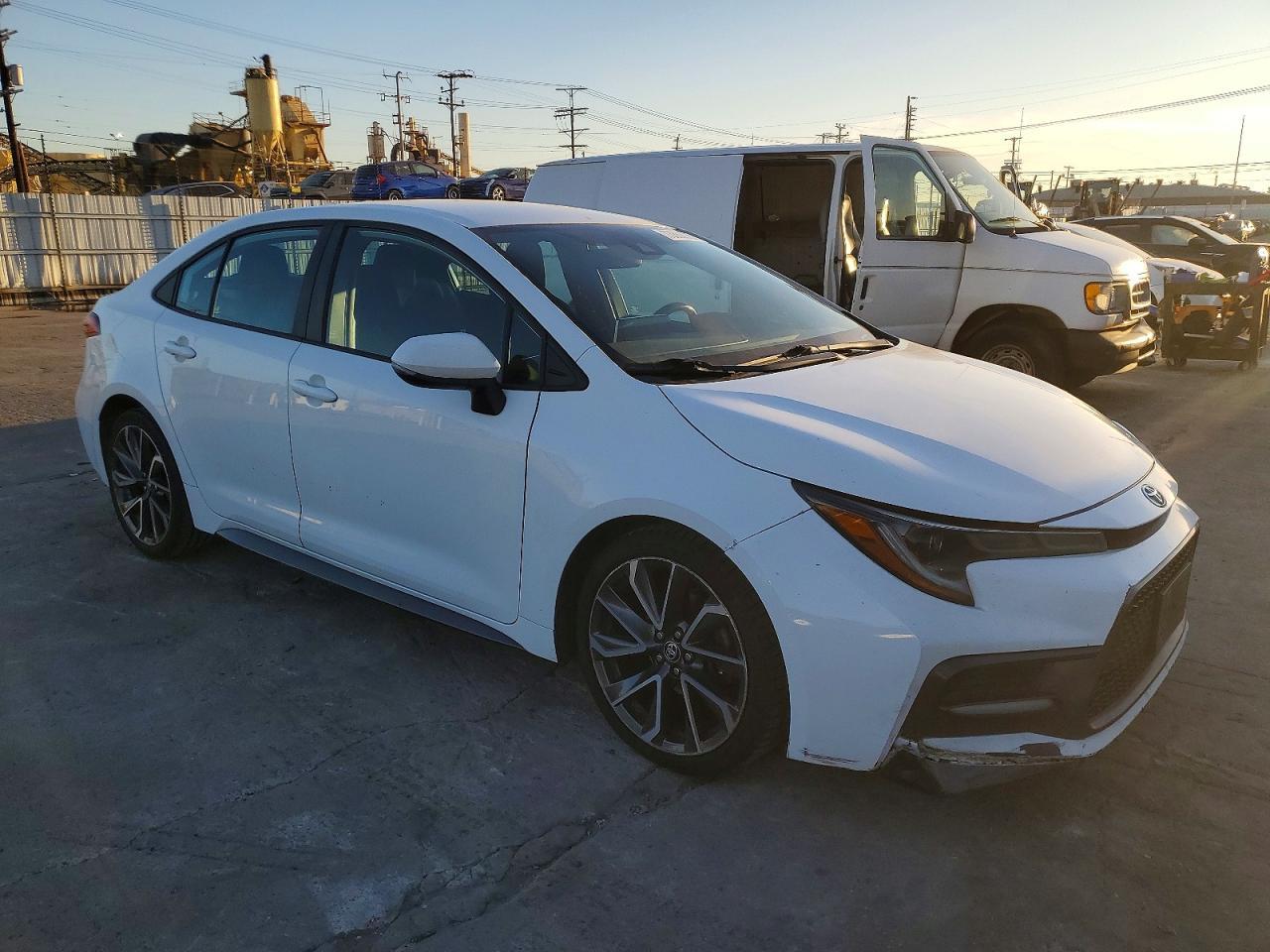 2020 TOYOTA COROLLA