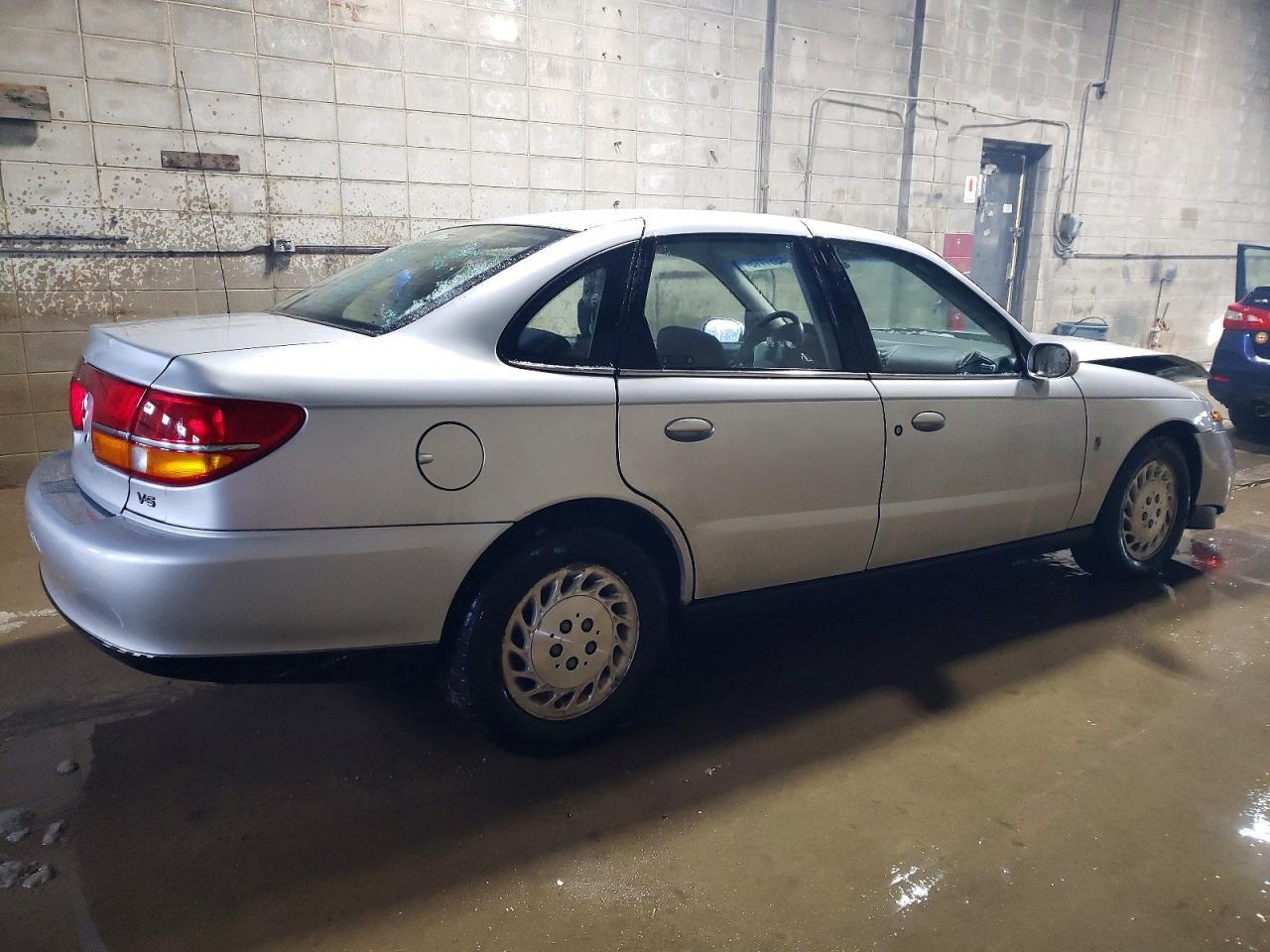 2001 SATURN L300
