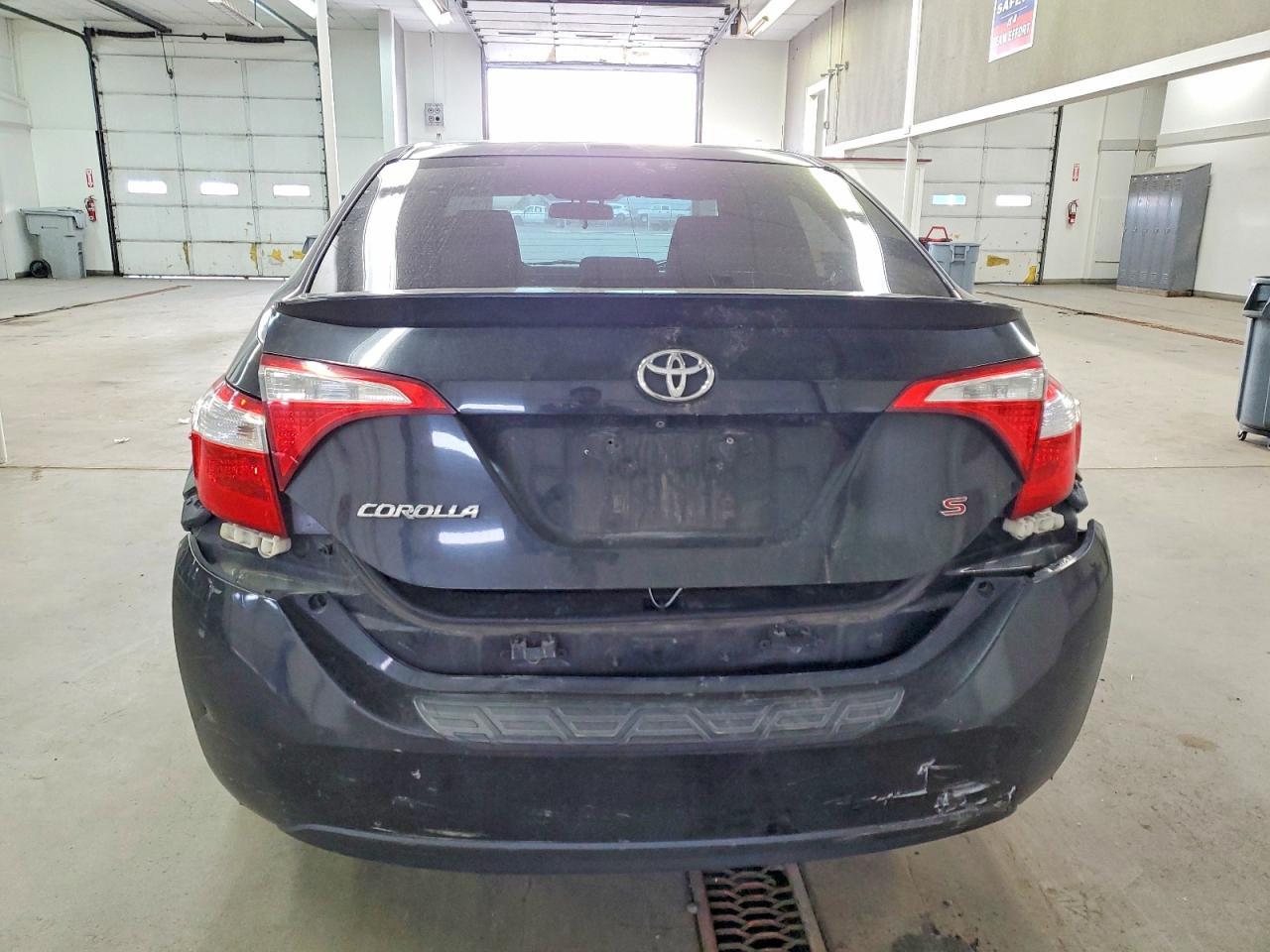 2015 TOYOTA COROLLA