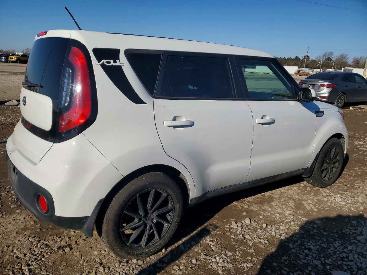 2017 KIA SOUL