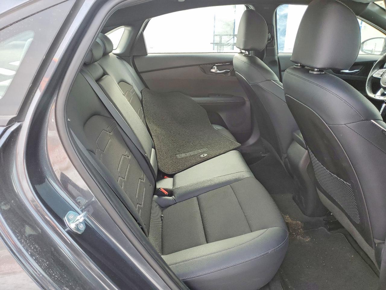 2023 KIA FORTE