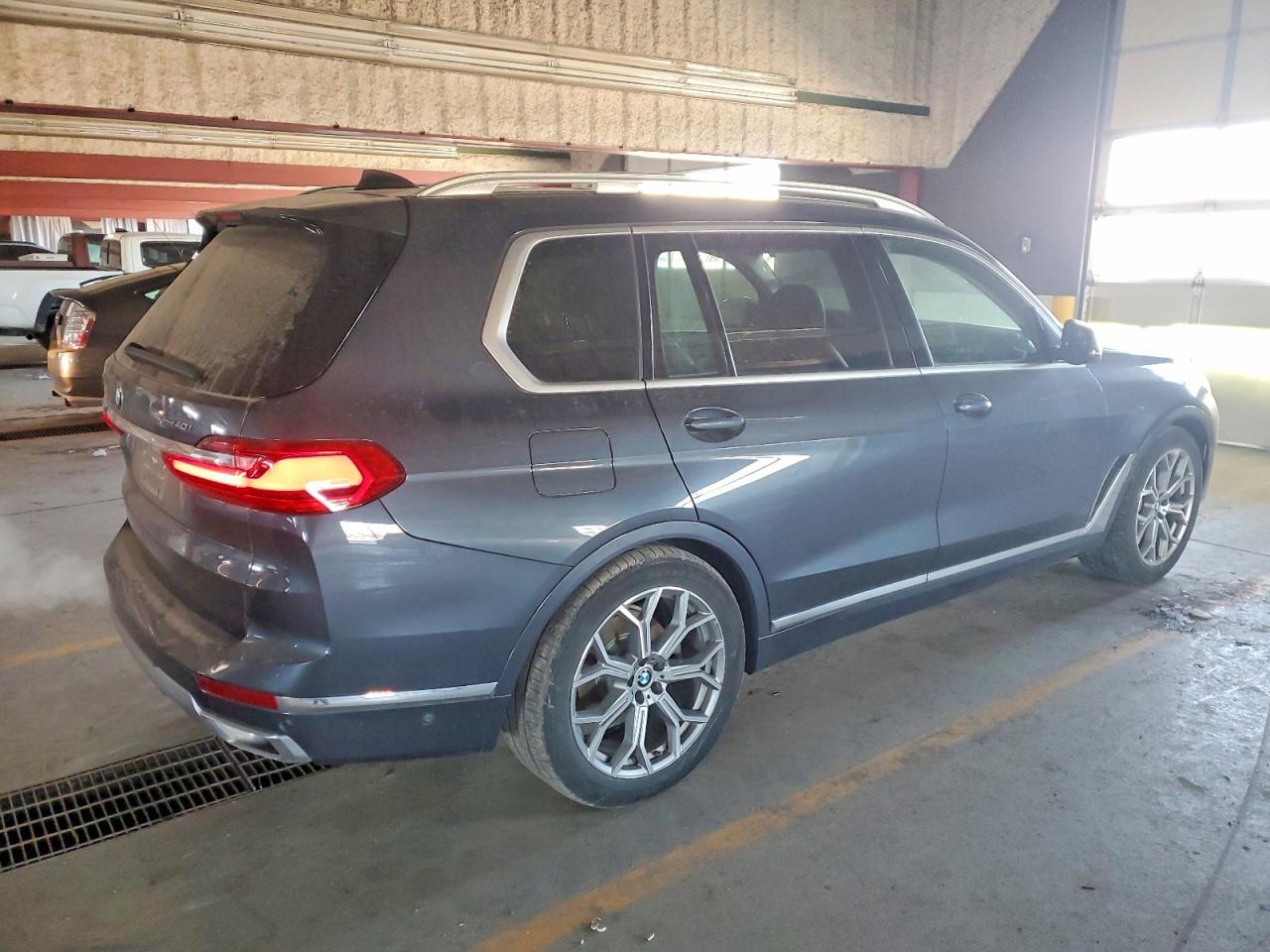 2020 BMW X7