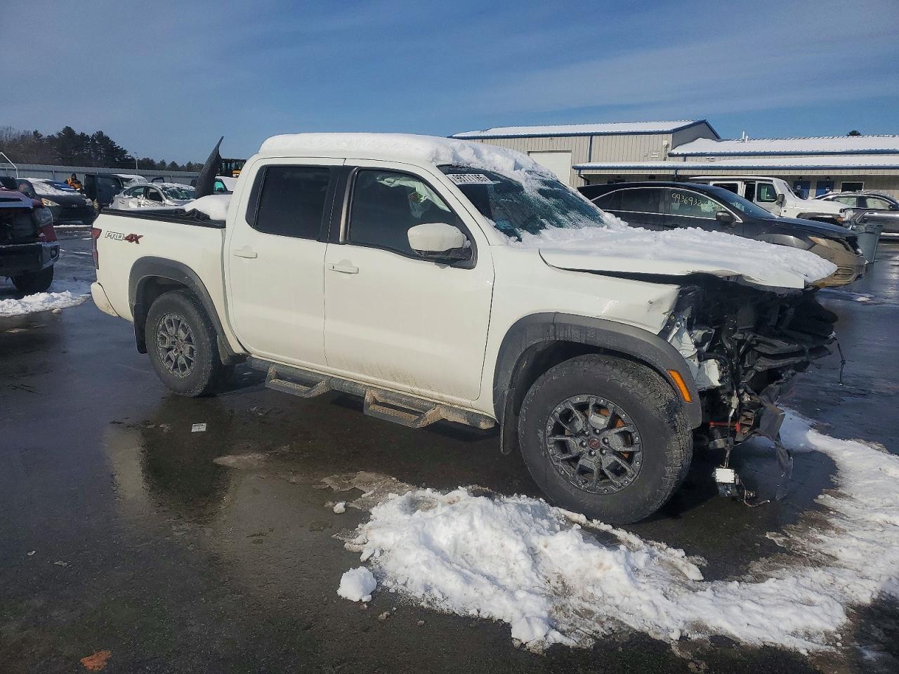 2023 NISSAN Frontier