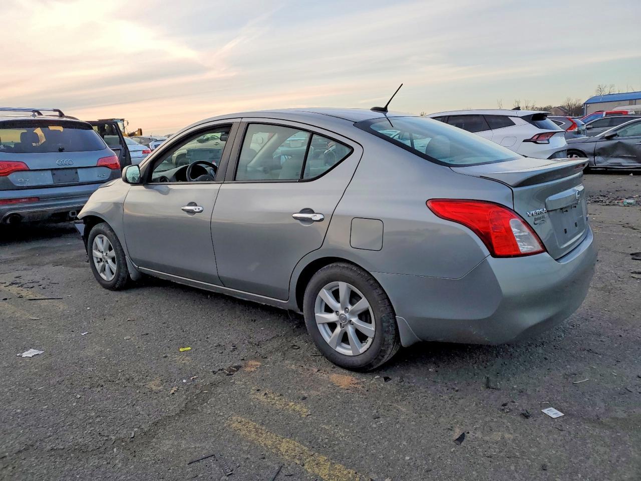 2013 NISSAN VERSA