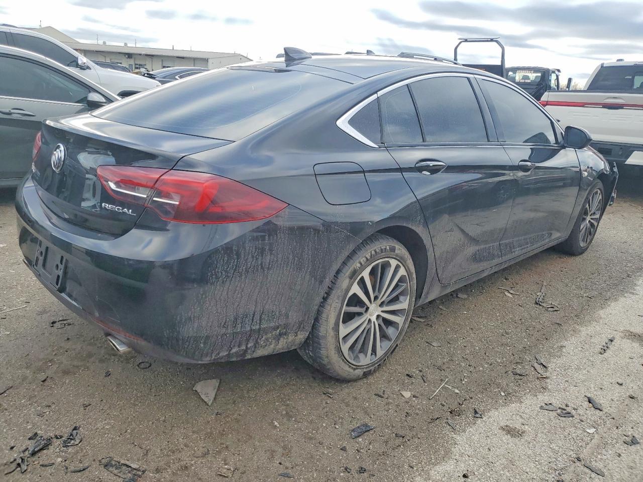 2018 BUICK Regal
