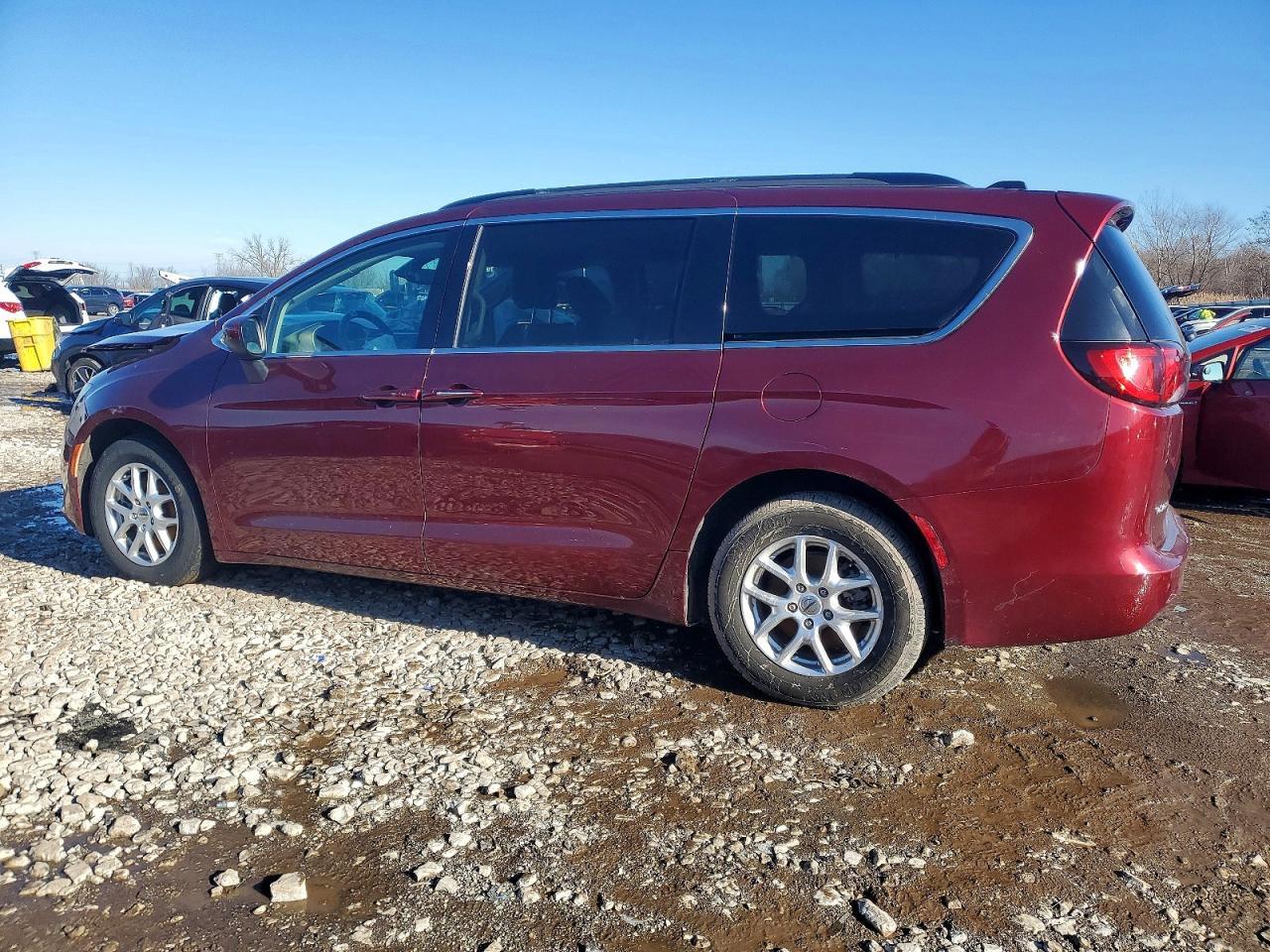 2021 CHRYSLER Voyager