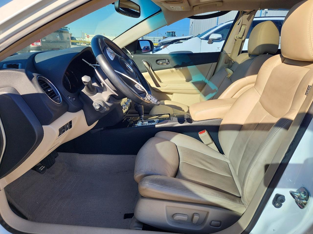 2014 NISSAN Maxima