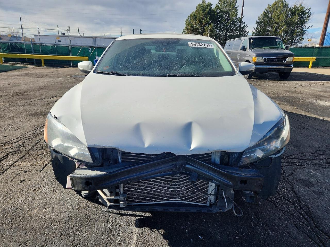 2014 VOLKSWAGEN Passat
