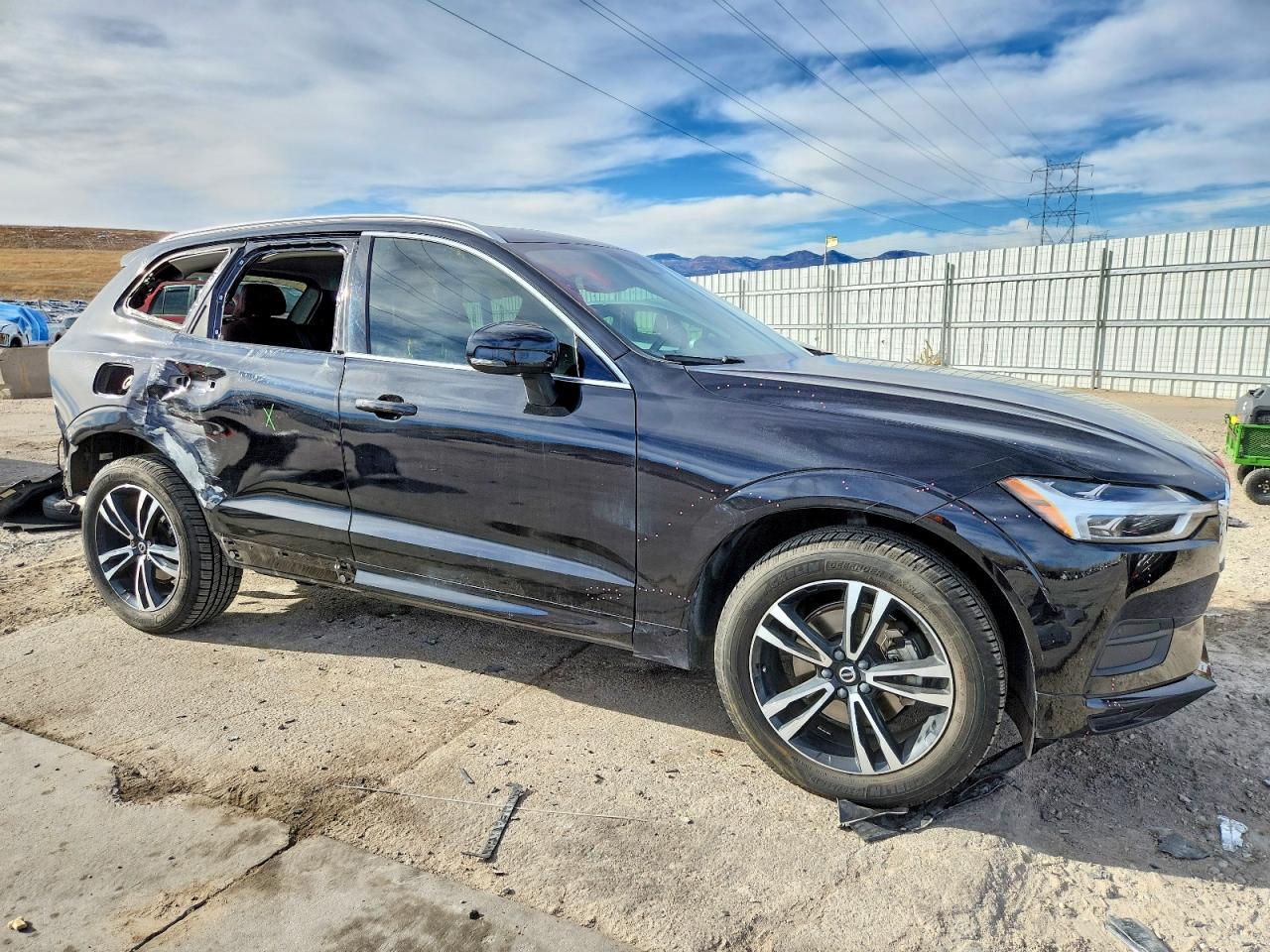 2020 VOLVO XC60