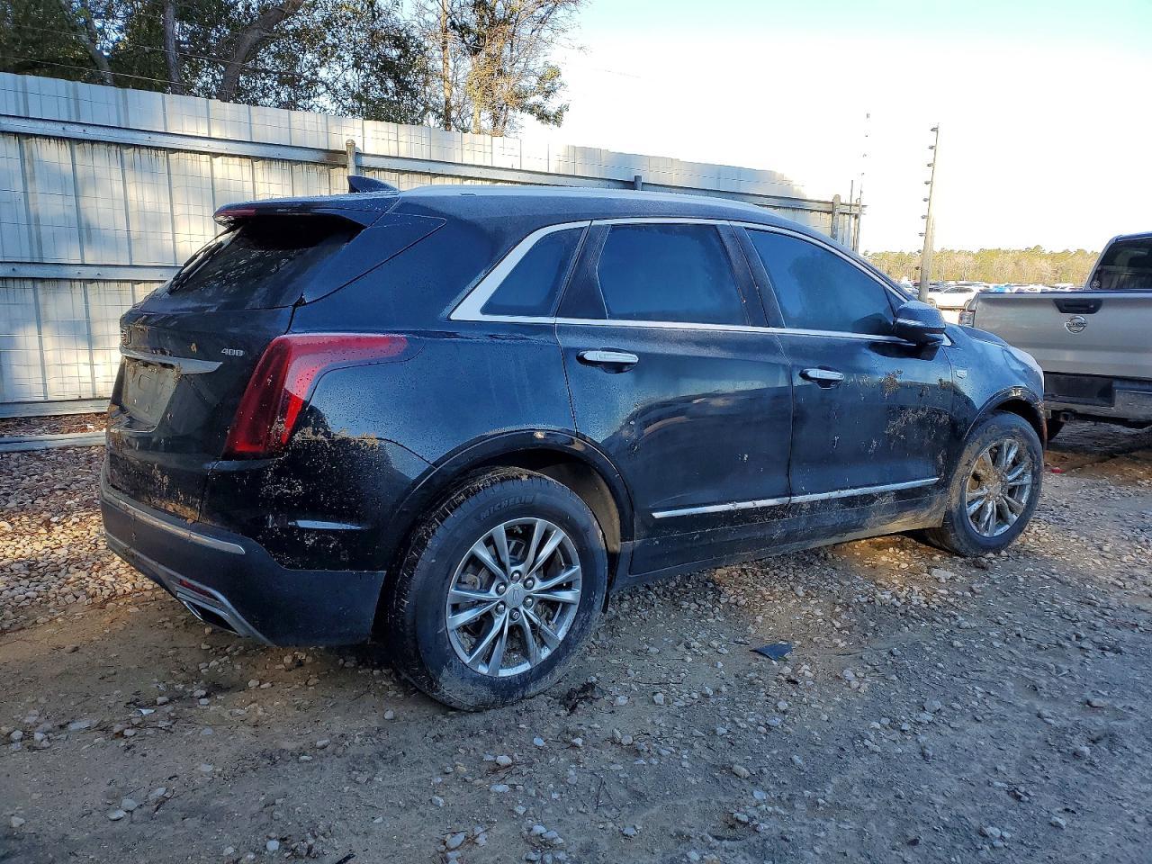 2023 CADILLAC XT5
