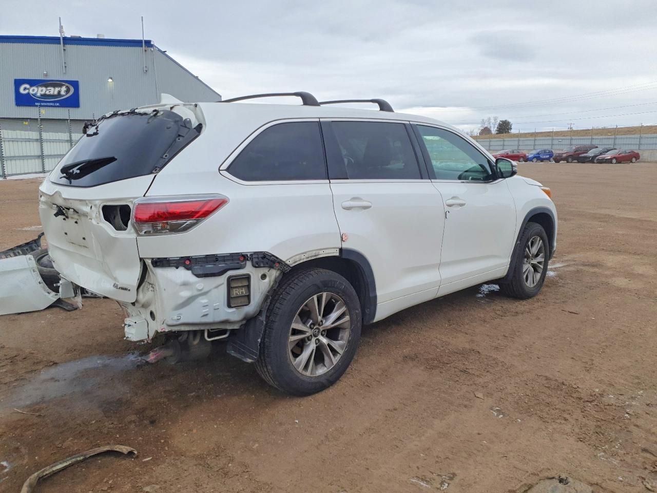 2016 TOYOTA HIGHLANDER