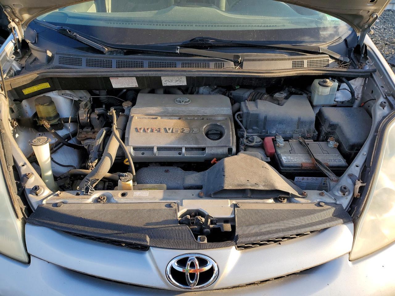 2006 TOYOTA SIENNA