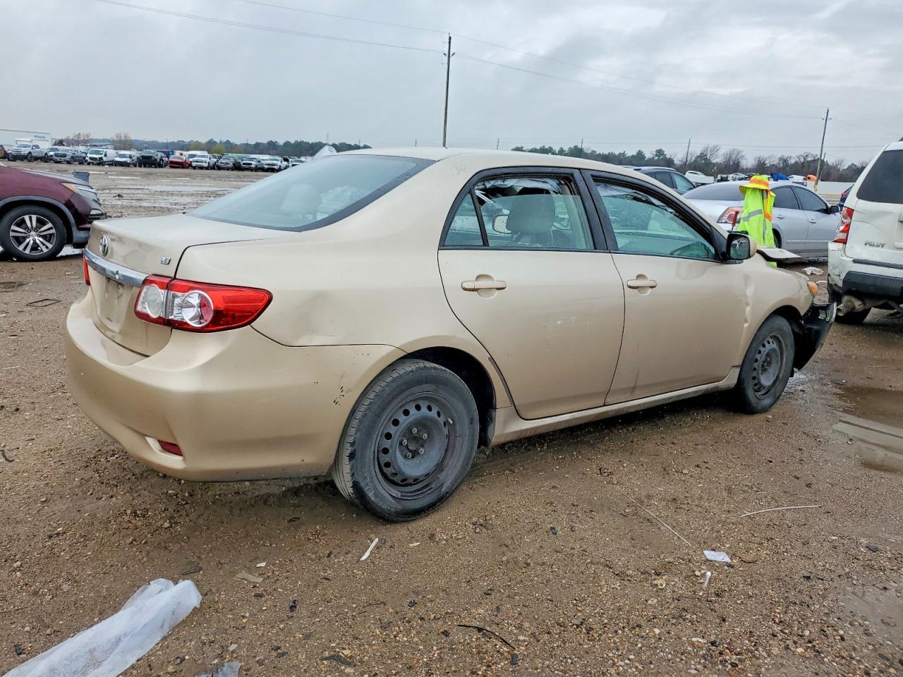 2011 TOYOTA COROLLA
