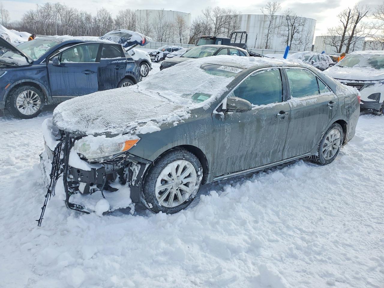 2014 TOYOTA CAMRY