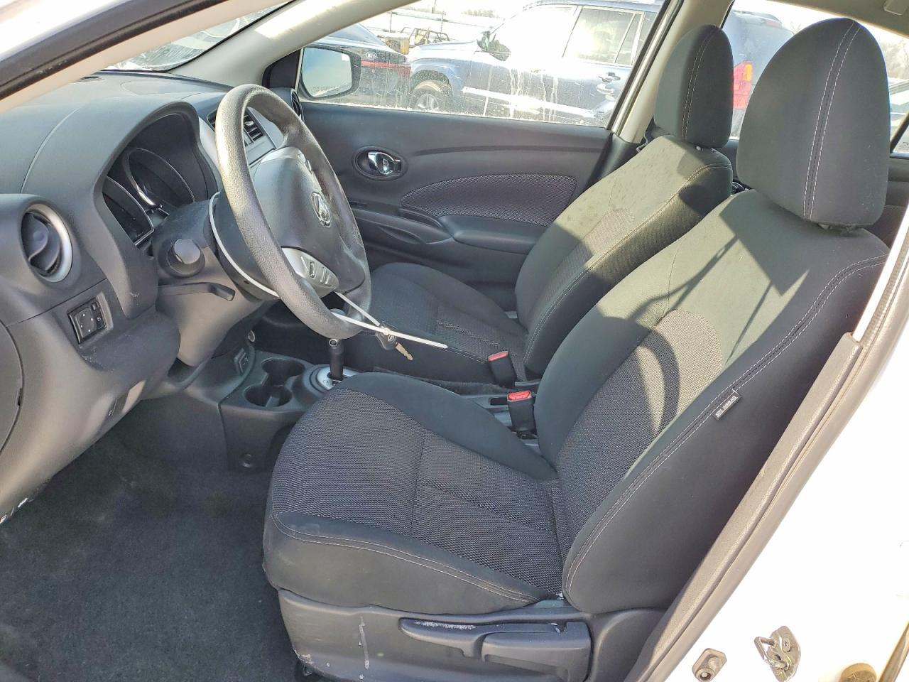 2017 NISSAN VERSA