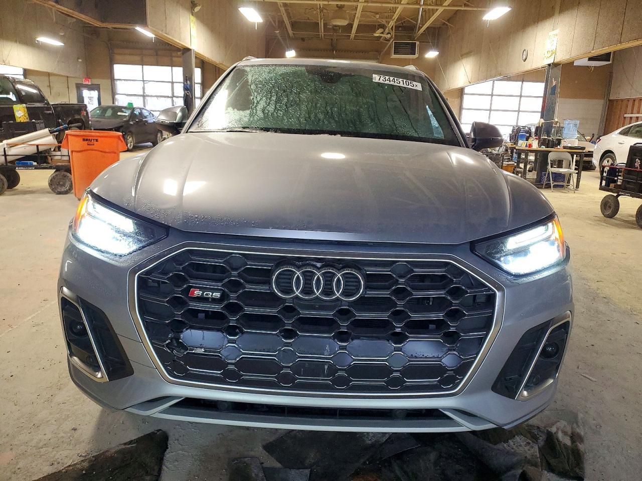 2022 AUDI SQ5