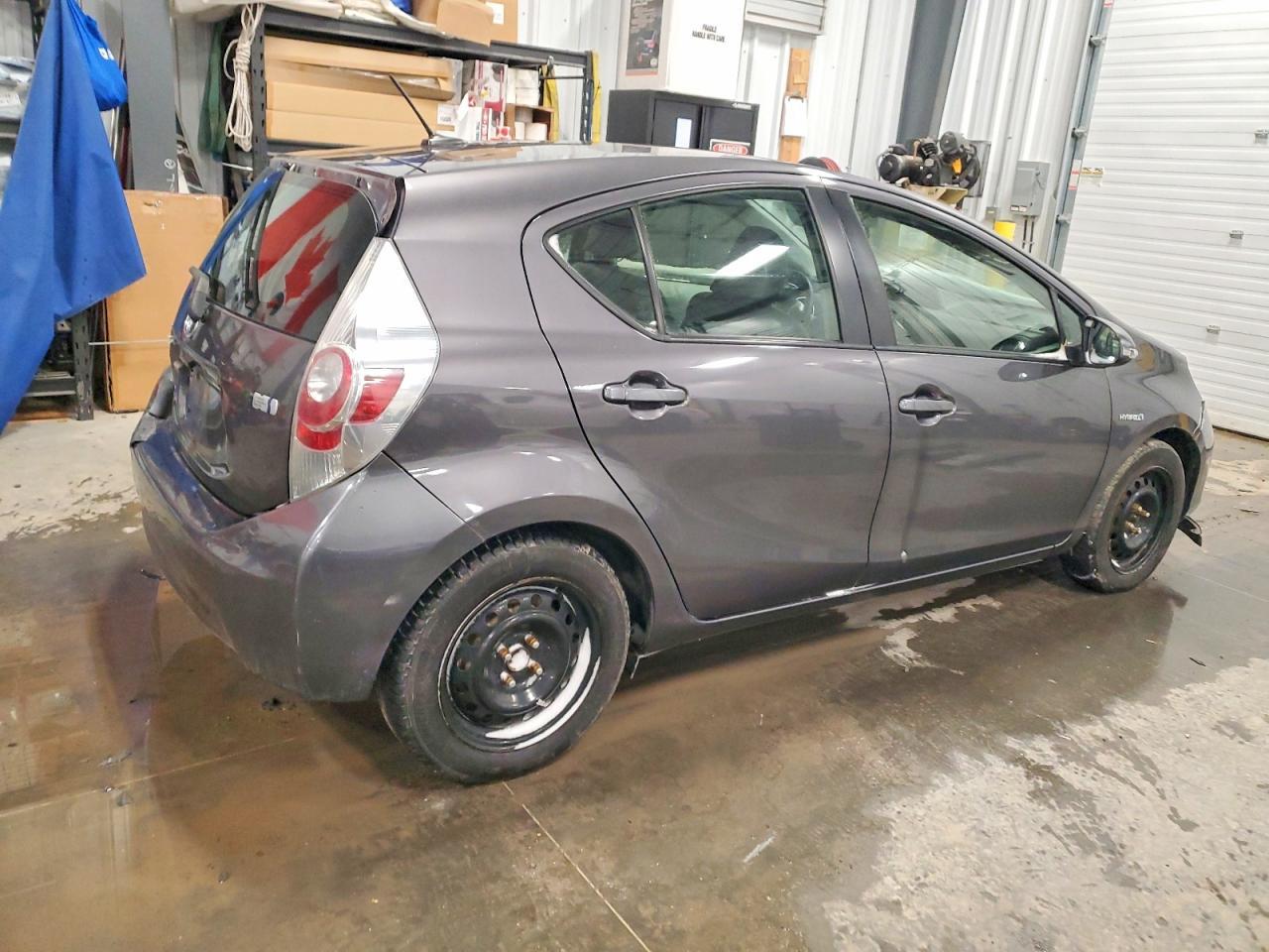 2012 TOYOTA Prius c