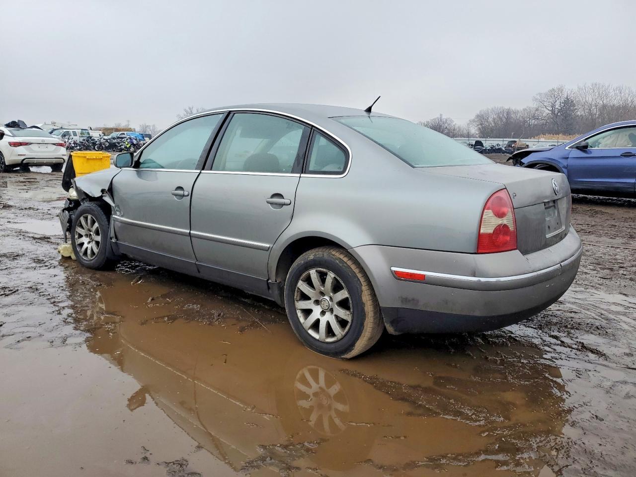 2003 VOLKSWAGEN Passat