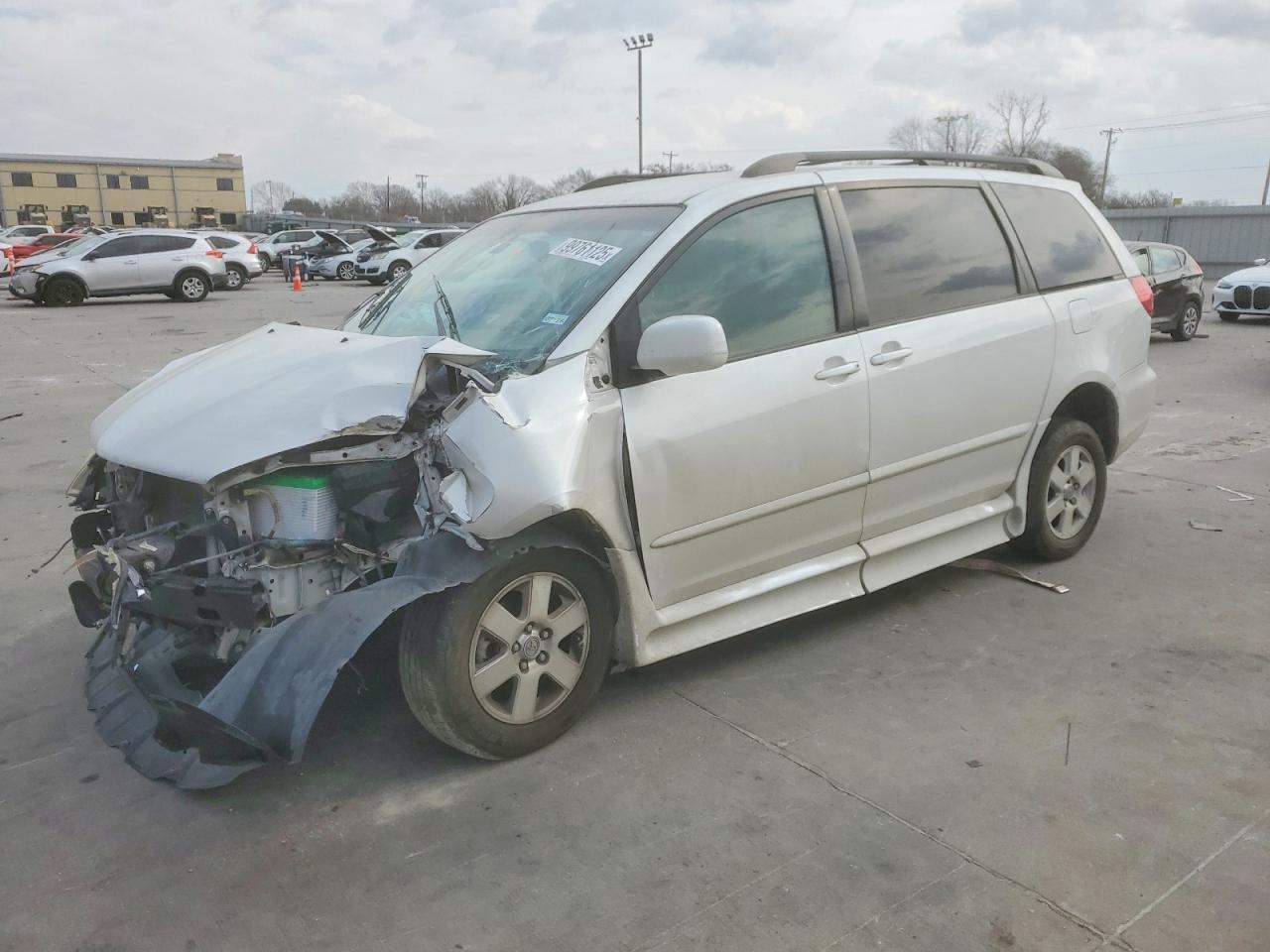 2007 TOYOTA SIENNA