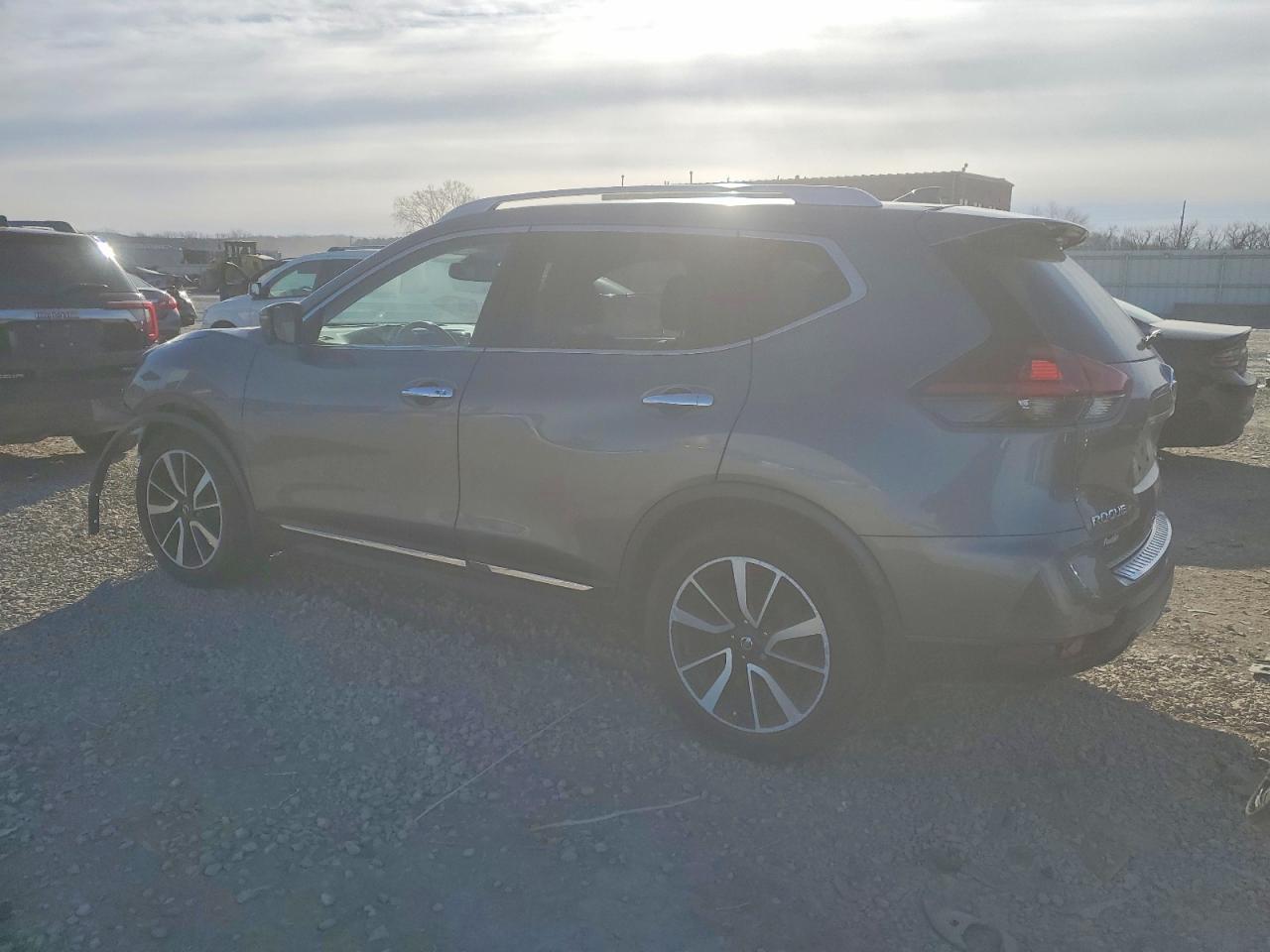 2018 NISSAN ROGUE