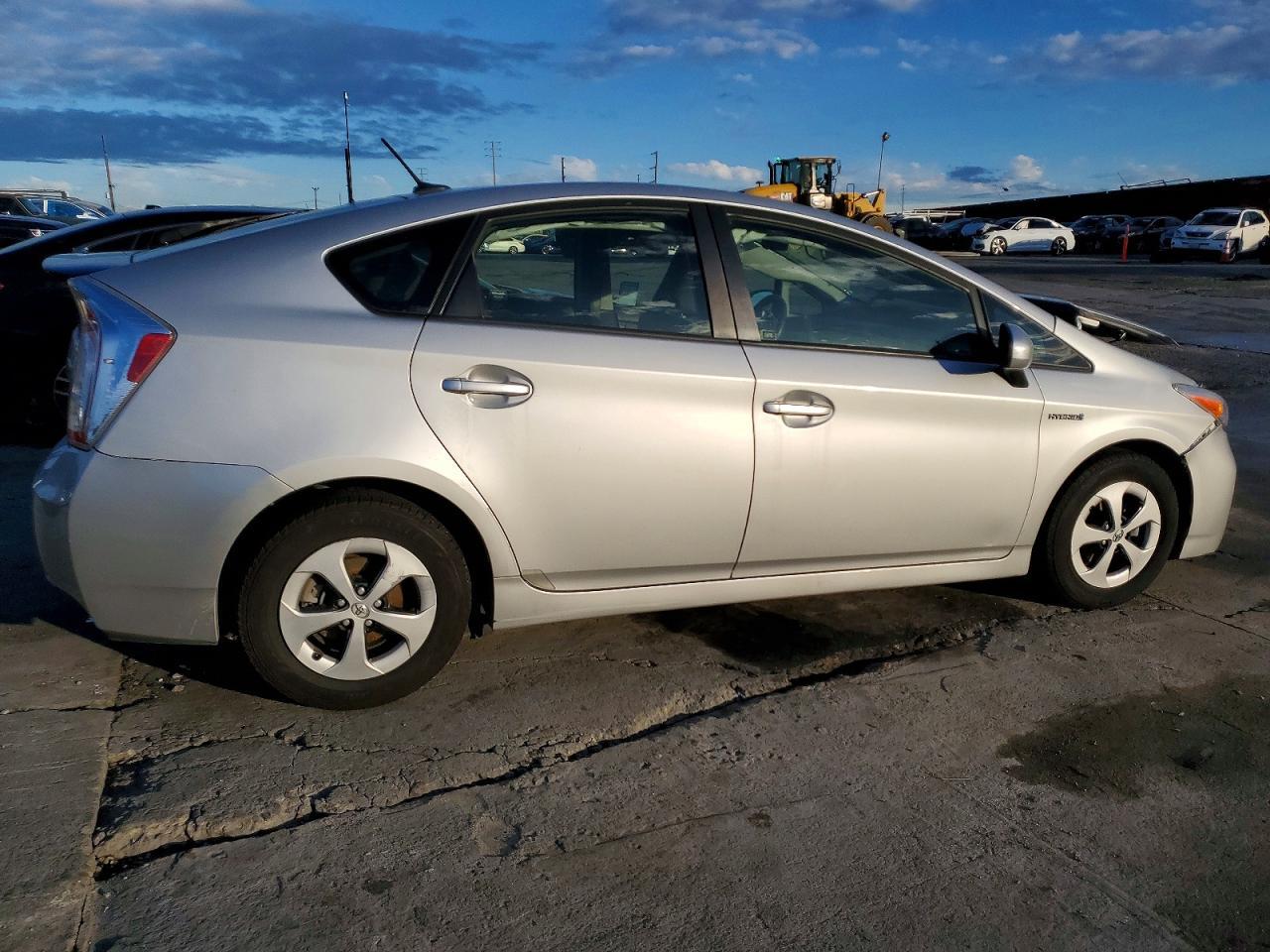 2015 TOYOTA PRIUS