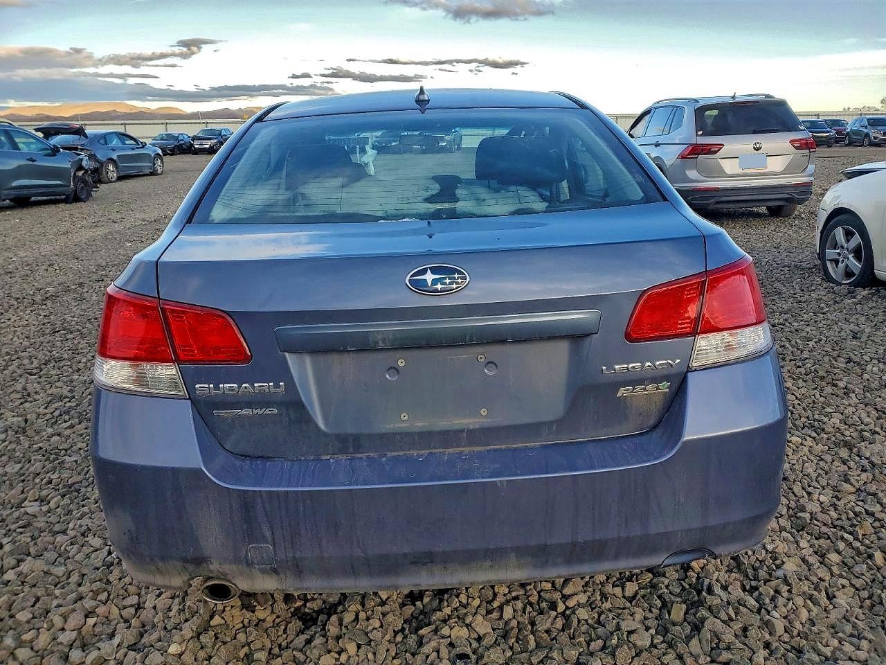2014 SUBARU Legacy