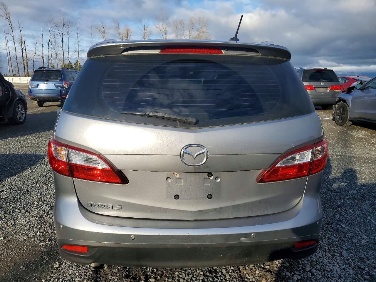 2015 MAZDA 5