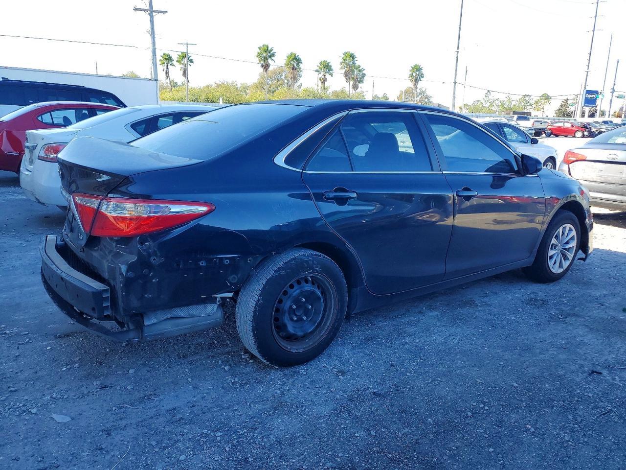 2015 TOYOTA CAMRY