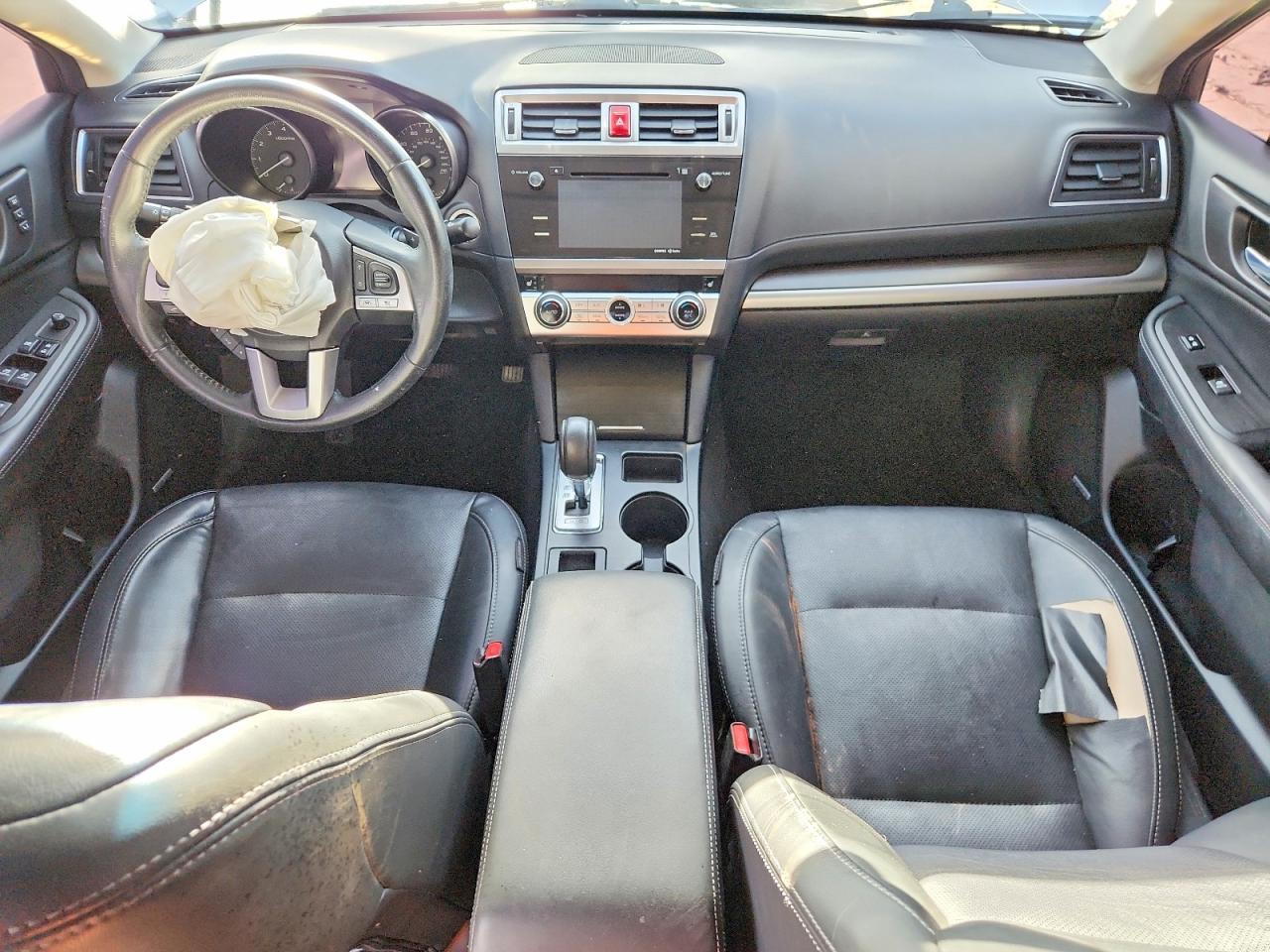 2017 SUBARU Legacy