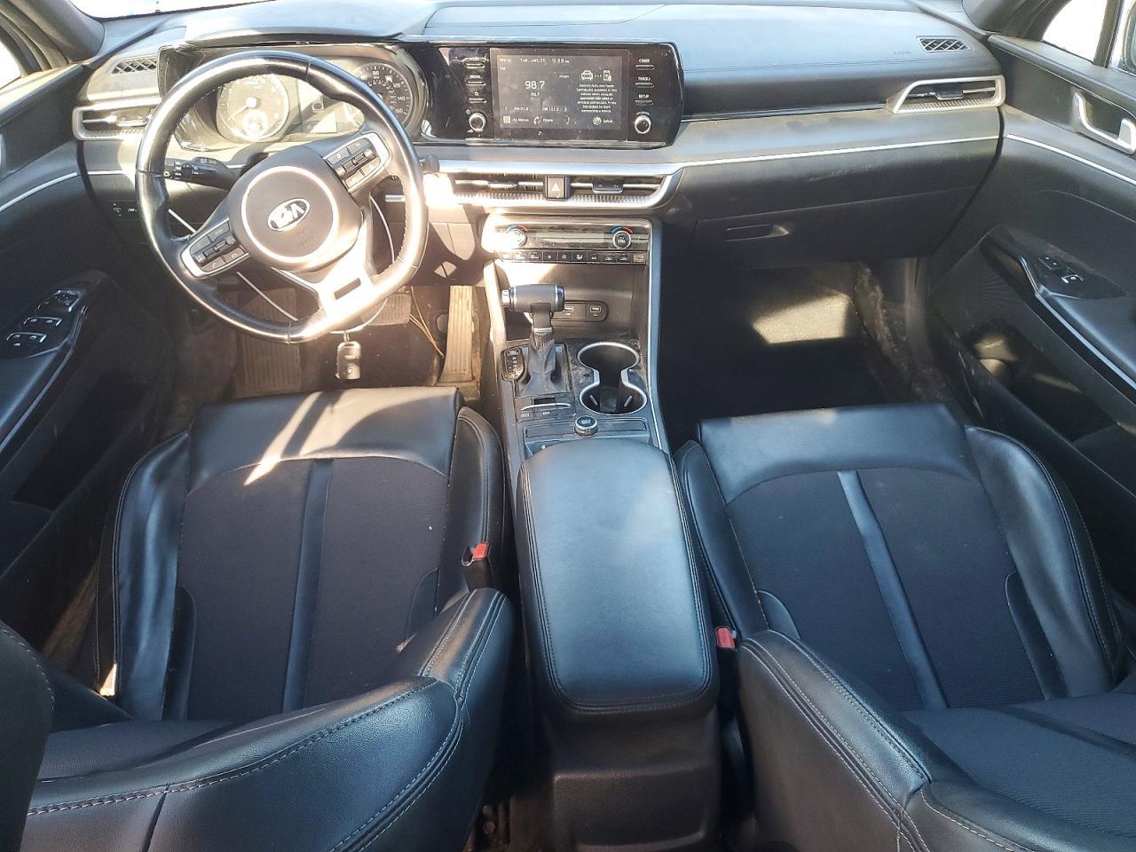 2021 KIA K5