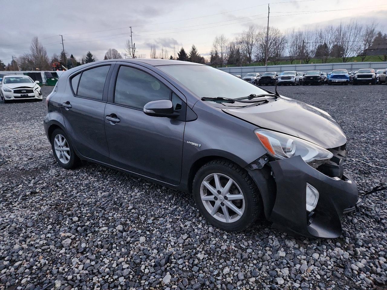 2015 TOYOTA Prius c