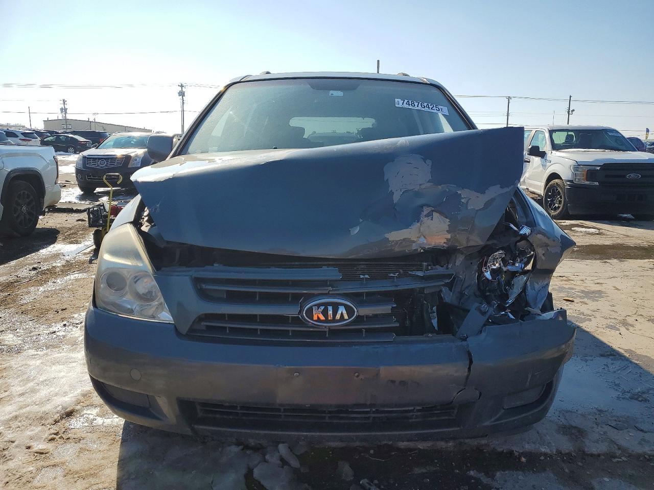 2009 KIA SEDONA