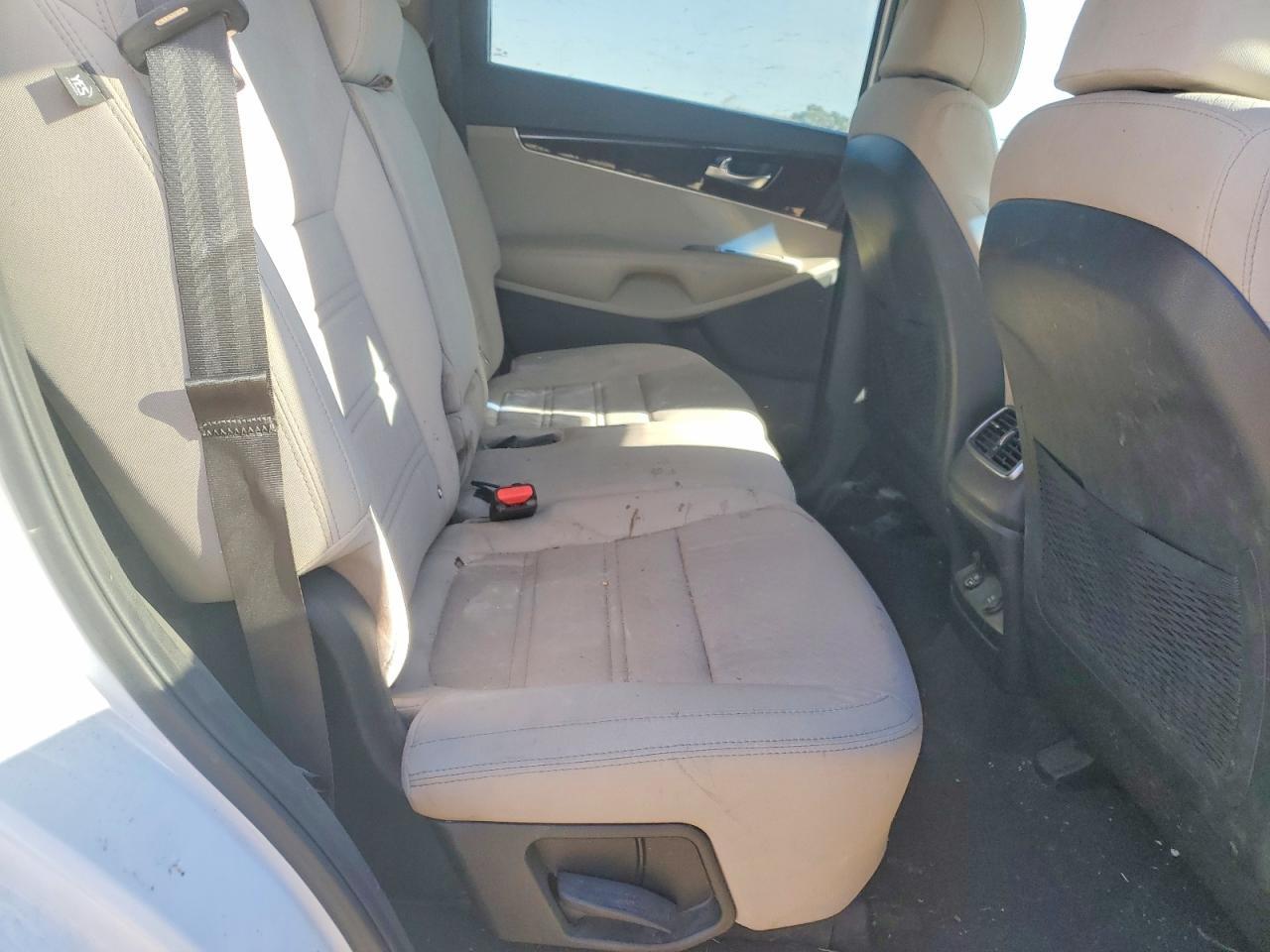 2017 KIA SORENTO