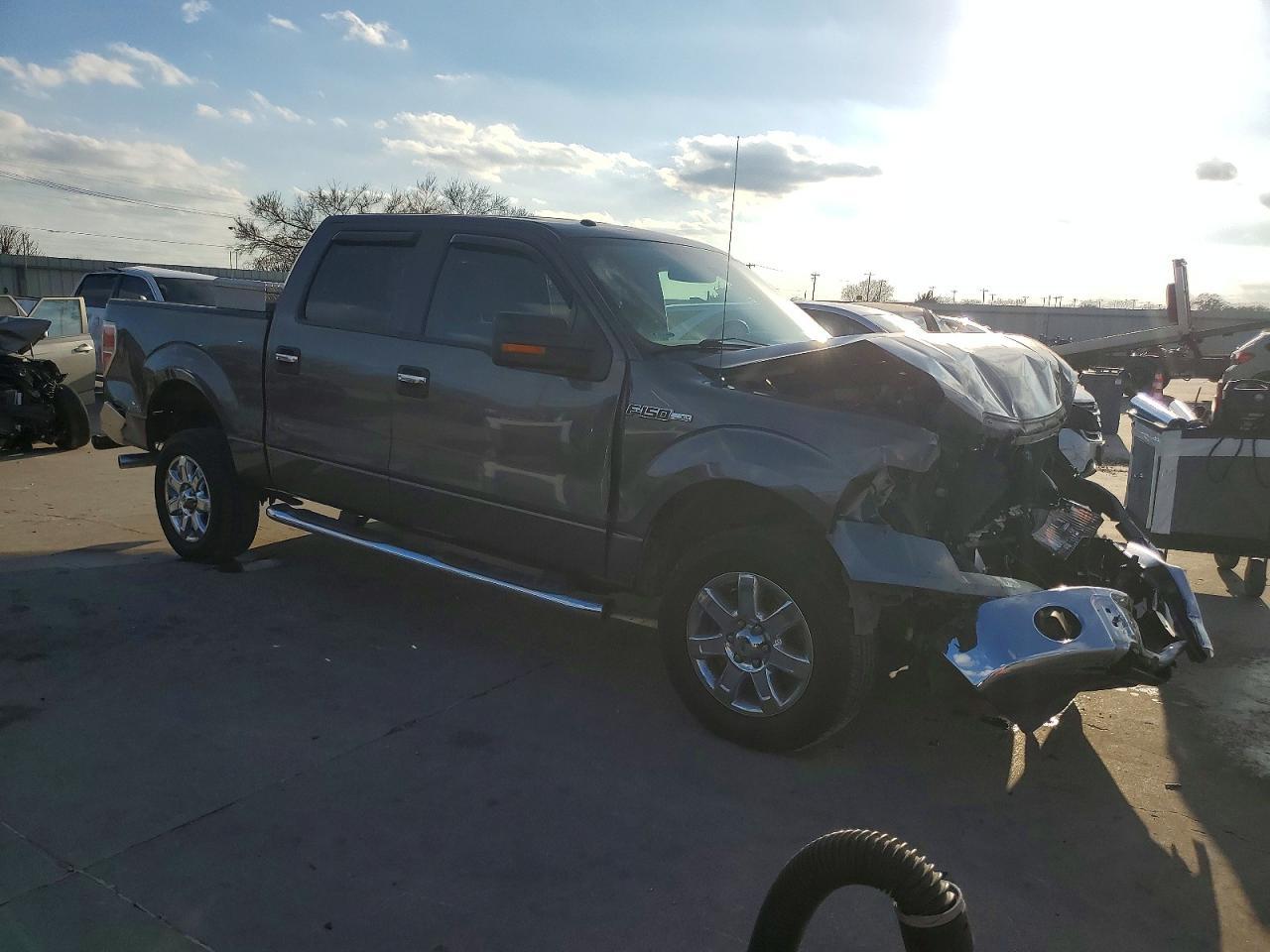 2013 FORD F-150