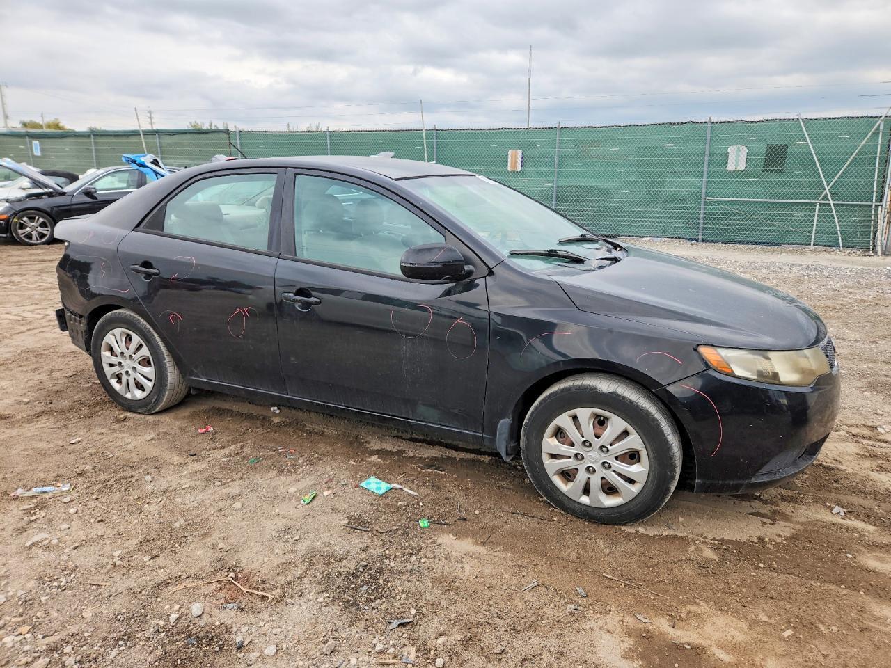 2013 KIA FORTE