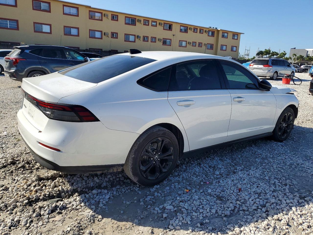 2025 HONDA ACCORD