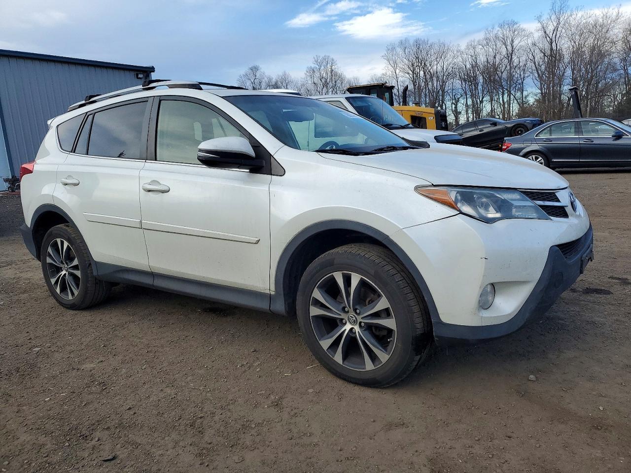 2015 TOYOTA RAV4