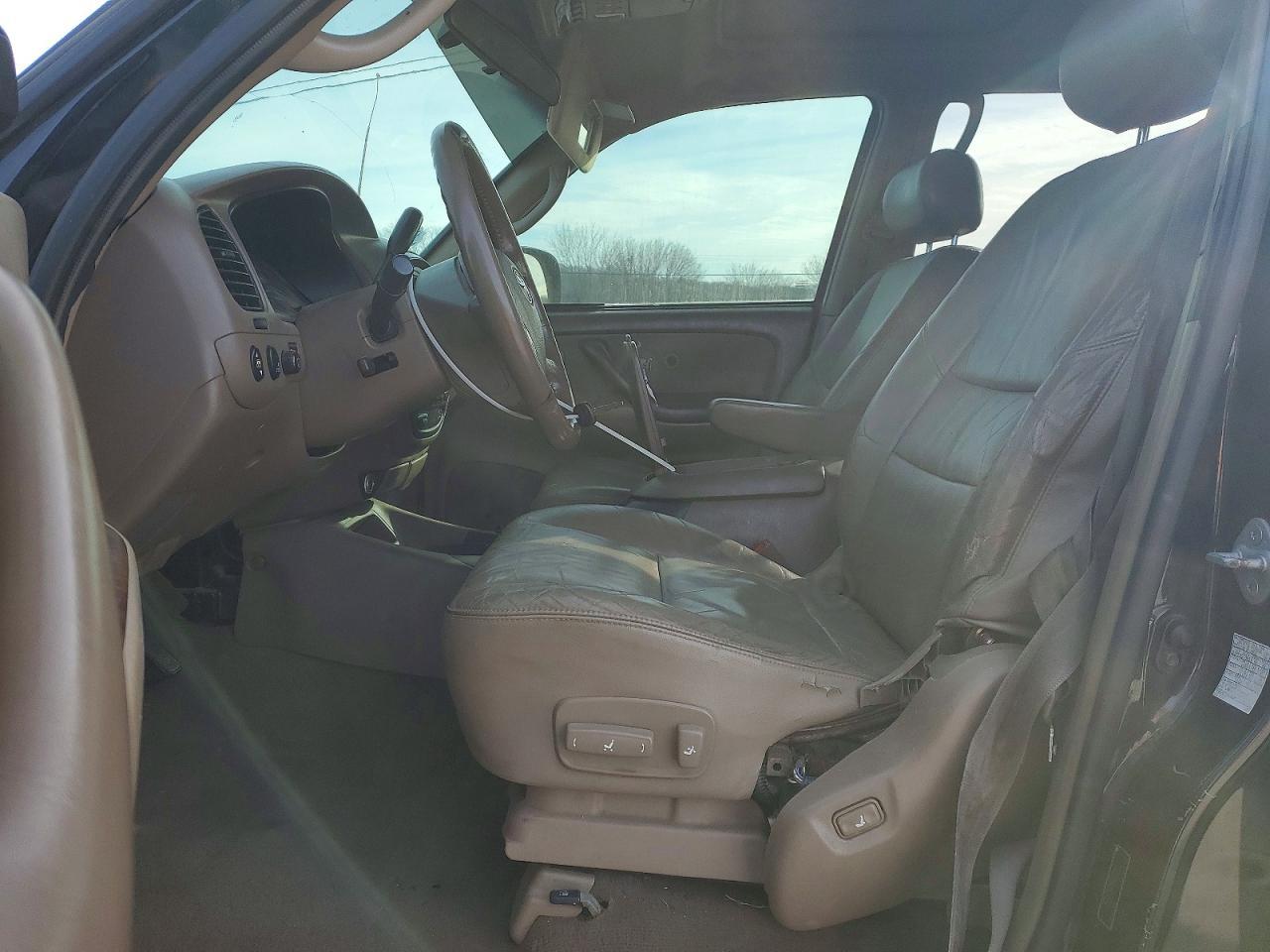 2003 TOYOTA Sequoia