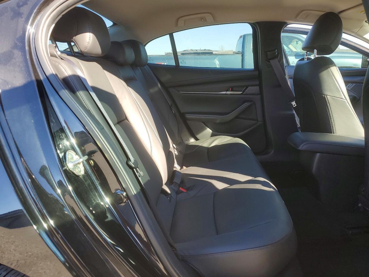 2025 MAZDA 3